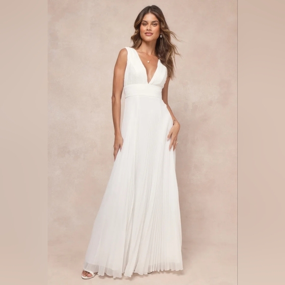 Lulus Gorgeous Forever Ivory Chiffon Lace Pleated Backless Maxi Dress Wedding - Picture 2 of 11